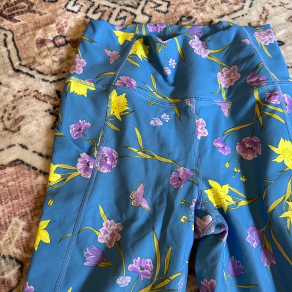 Fabletics floral leggings - Picture 2 of 2